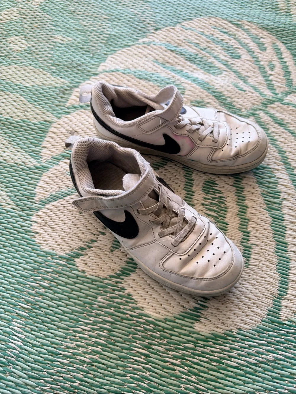 Nike Kids White and Black Sneakers